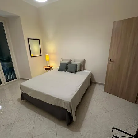 Vacanze Апартаменты Неаполь